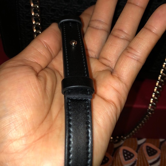 Salvatore Ferragamo Vara Shoulder Bag - Picture 3 of 8